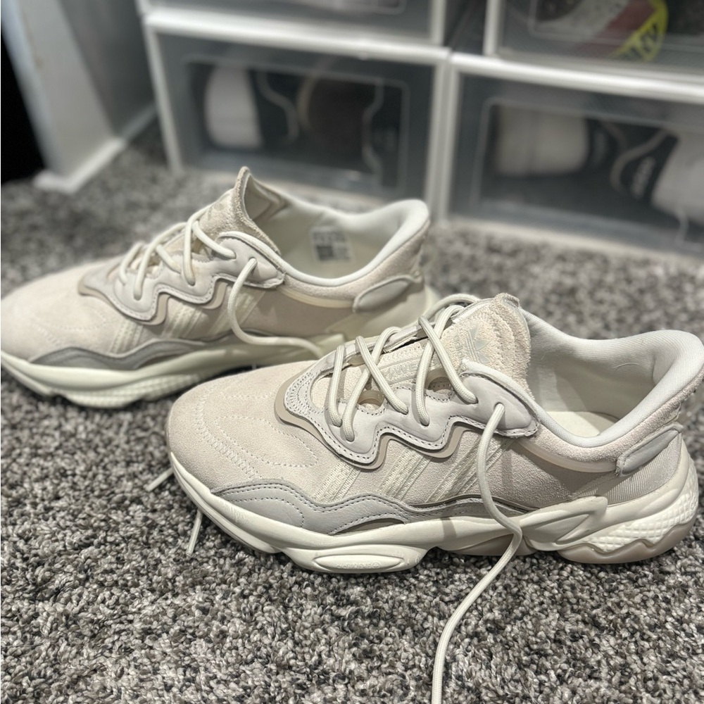 Adidas women ozweego sneakers